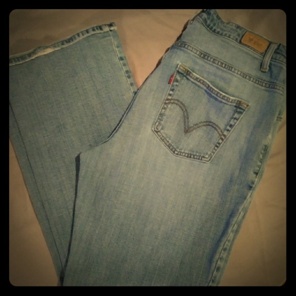 Levi's